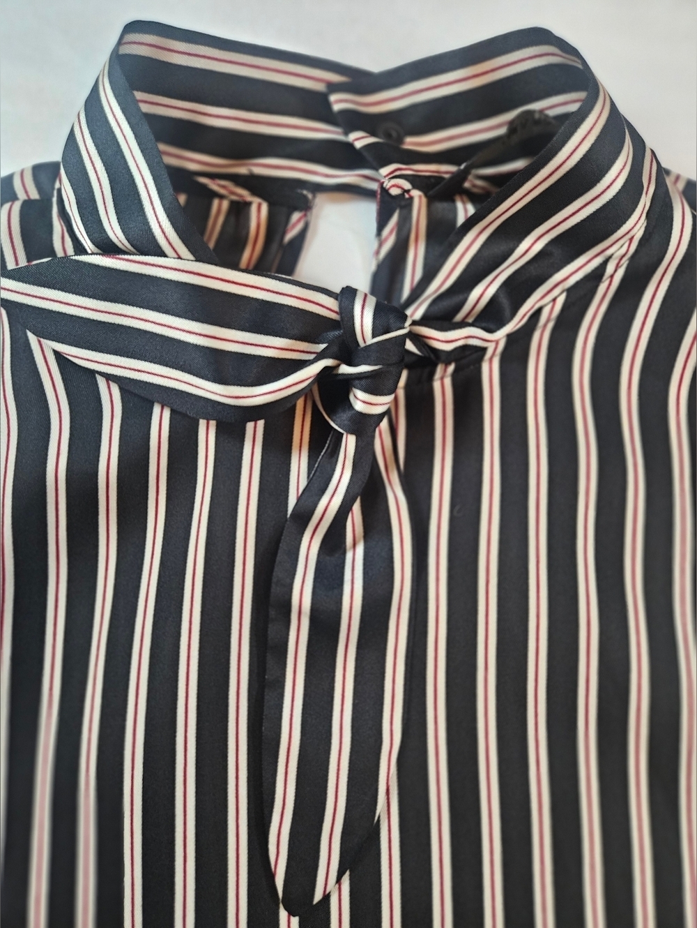 Zara Basic Womens Black & White Striped Long Sleeve Neck Tie Satin Blouse Sz L - Picture 5 of 14